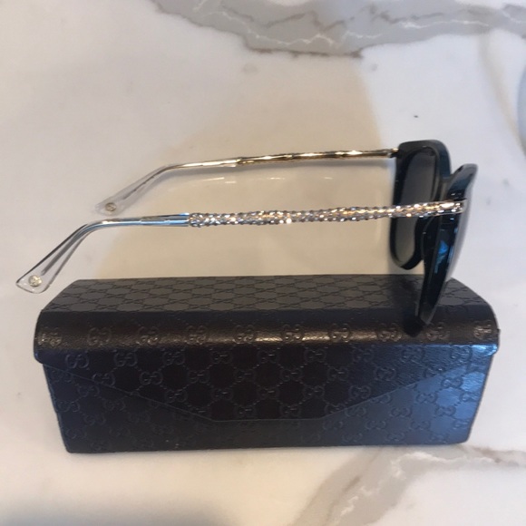 Gucci - Picture 6 of 8